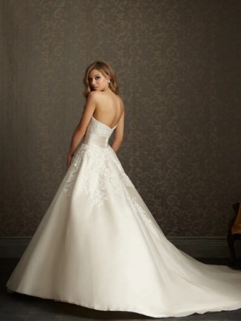 Allure Bridal 2513 #2 thumbnail